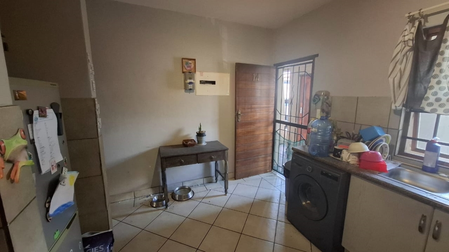 2 Bedroom Property for Sale in Waterval East North West